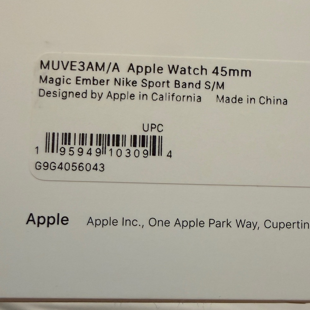 Nike Sport Band for Apple Watch - 45mm - Magic Ember / Crimson Bliss - NEW - Picture 6 of 6